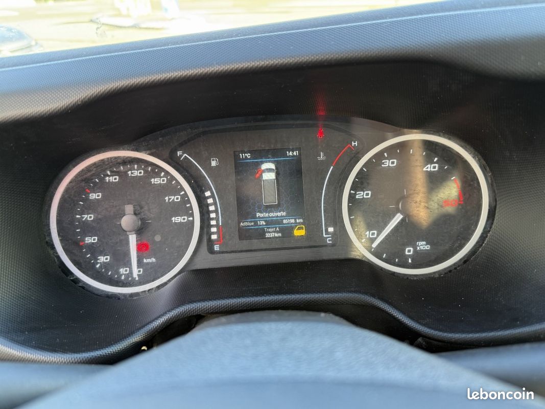 Iveco DAILY 21241HT 35C14 2.3D 136CH BENNE + COFFRE (image 12)