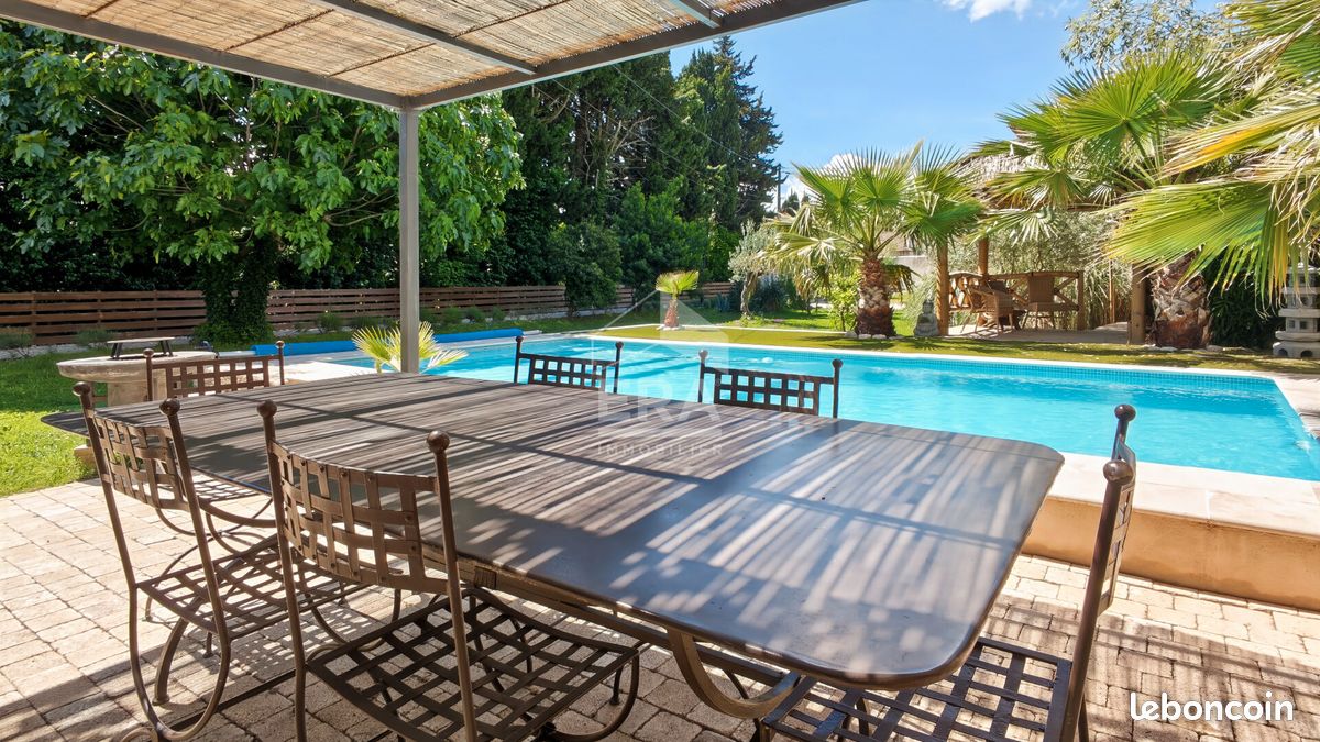 Maison 6 pièces 125 m² · à Cabannes · 125 m² · 499 000 €