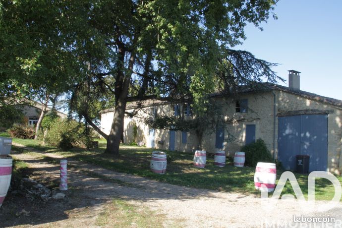 Propriété 7 pièces 270 m²