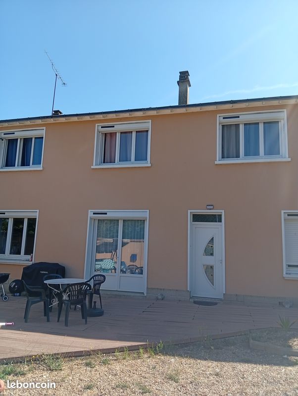 Maison 6 pièces 180 m² · à Saint-Calais · 180 m² · 170 000 €