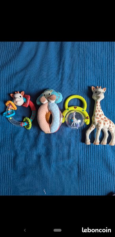 Lot de hochets Sophie la girafe (image 1)