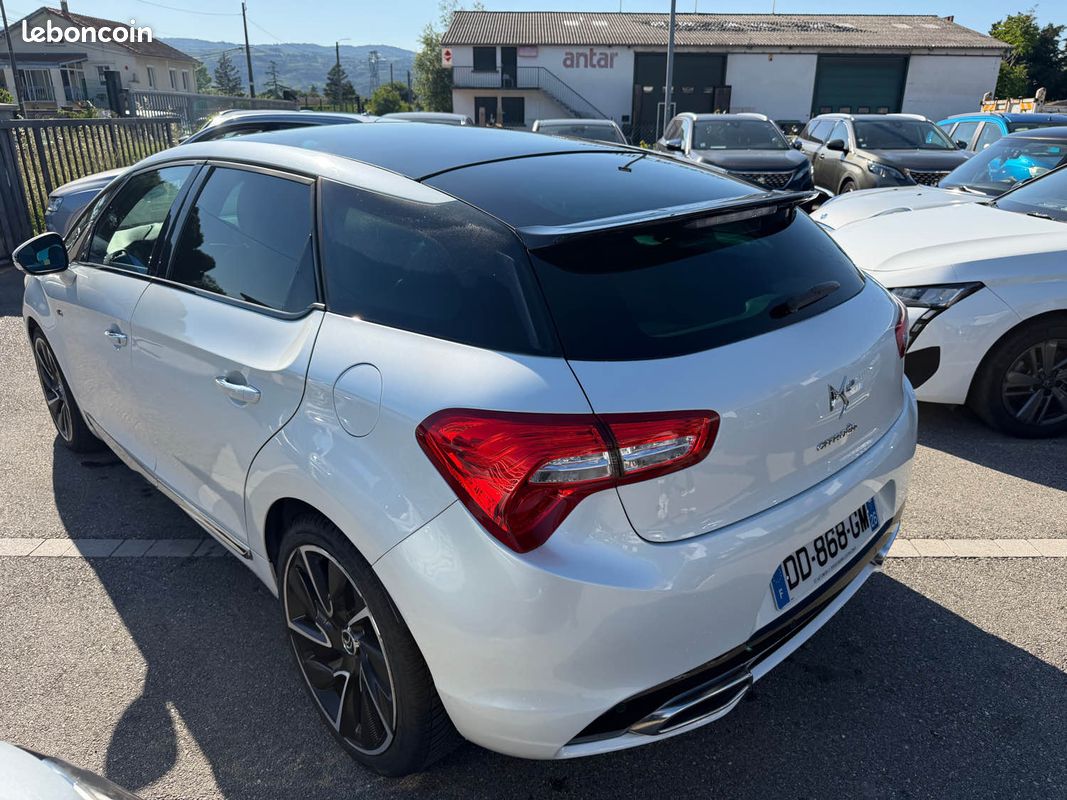 Citroen ds5 hybrid4 2.0 hdi 163ch 4x4 so chic etg fulls options garantie (image 2)