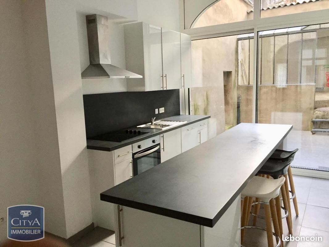 Maison 4 pièces 95 m² · à Arras · 95 m² · 1 000 €