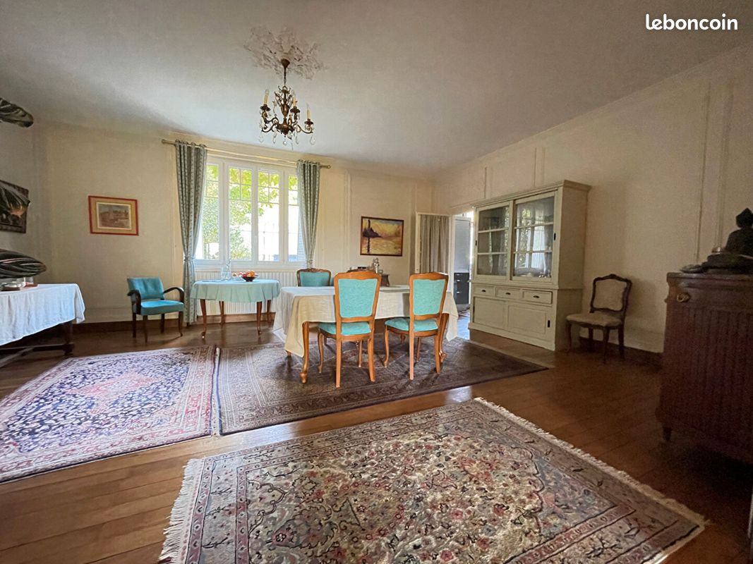 Maison 10 pièces 360 m² · à Blois · 360 m² · 565 000 €