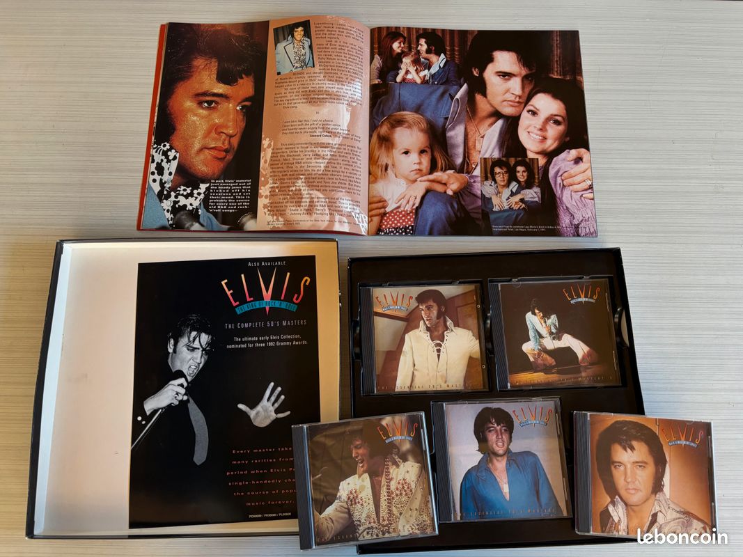 Coffret 5 cds "Elvis Presley" Walk a mile in my shoes" (image 2)