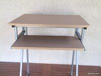 Bureau + chaise à roulettes - excellent état (image 1)