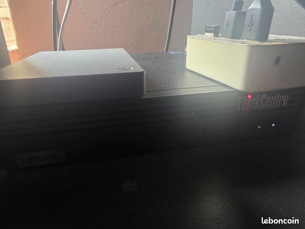 Lenevo Thinkcentre M80q Gen3 I7 12gen Pro DDR5 16 go Tout Neuf Prix Intéressé (image 1)