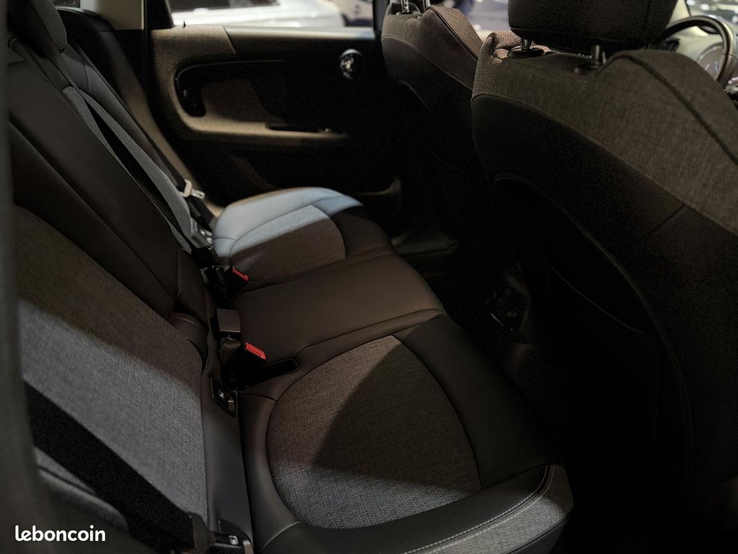 MINI COUNTRYMAN 1.5 Hybride 220 BVA F60 Cooper SE e-All4 Business DesigN - RÉVISÉ & GARANTIE 12 MO (image 25)