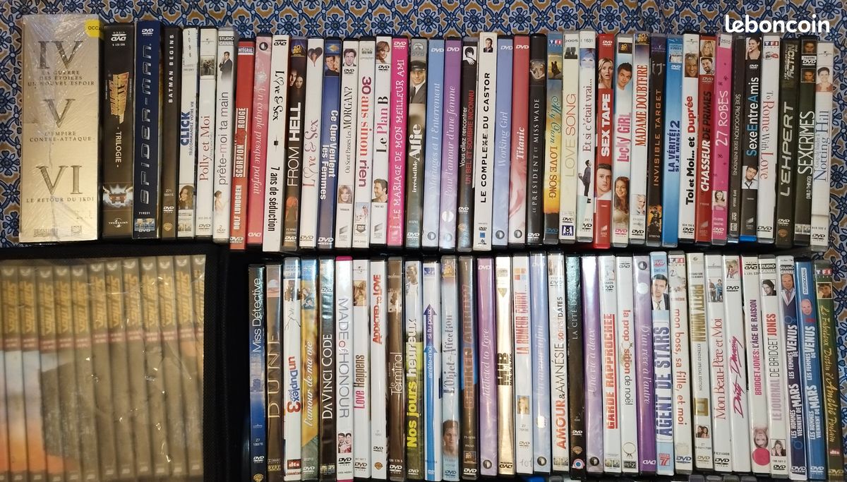 Lot de 200 DVD différents d'occasion (image 3)