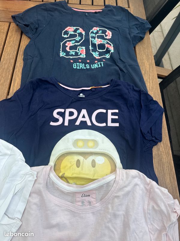 TEE shirt (image 1)