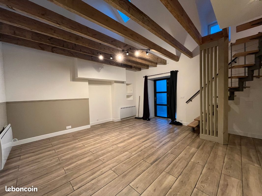 Maison 2 pièces 45 m² · à Montilliers · 45 m² · 465 €