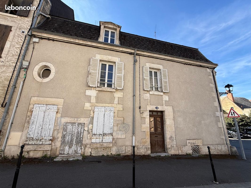 Maison 6 pièces 100 m² · à Issoudun · 100 m² · 54 500 €