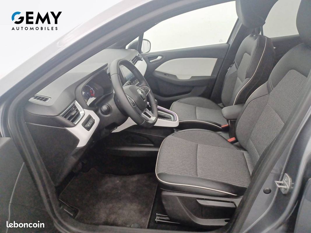 RENAULT Clio E-Tech full hybrid 145 Techno (image 9)
