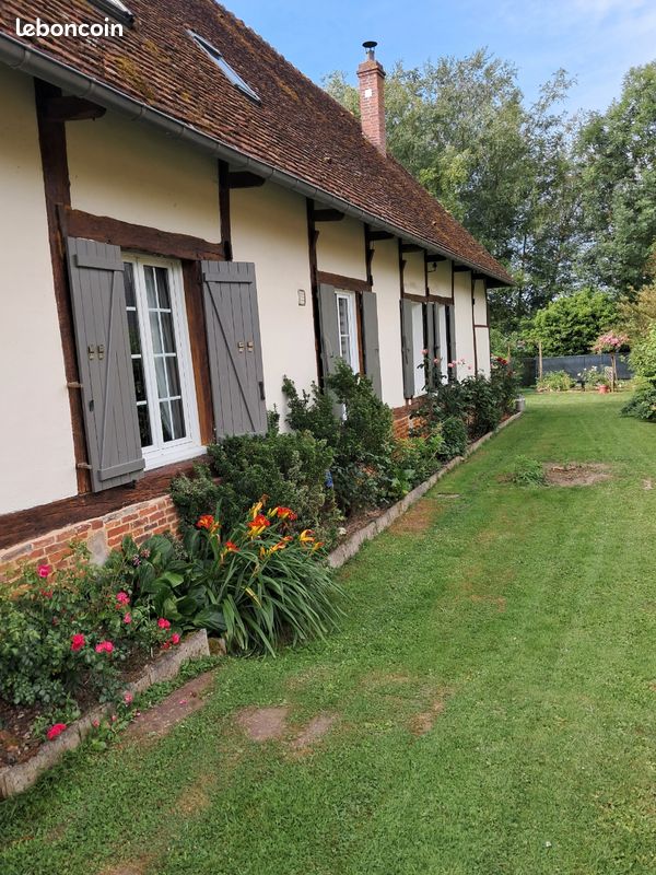 Maison 8 pièces 177 m² · à Mesnières-en-Bray · 177 m² · 290 000 €