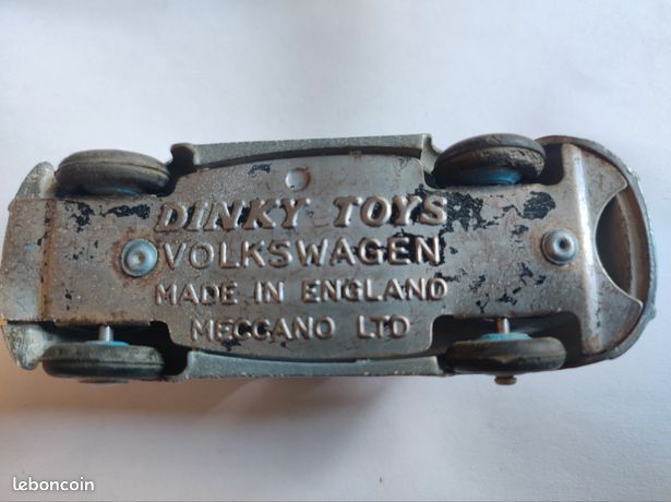 Dinky Toys Meccano Angleterre – VW Coccinelle PTT Suisse – 1/43 Zamak – Première édition
