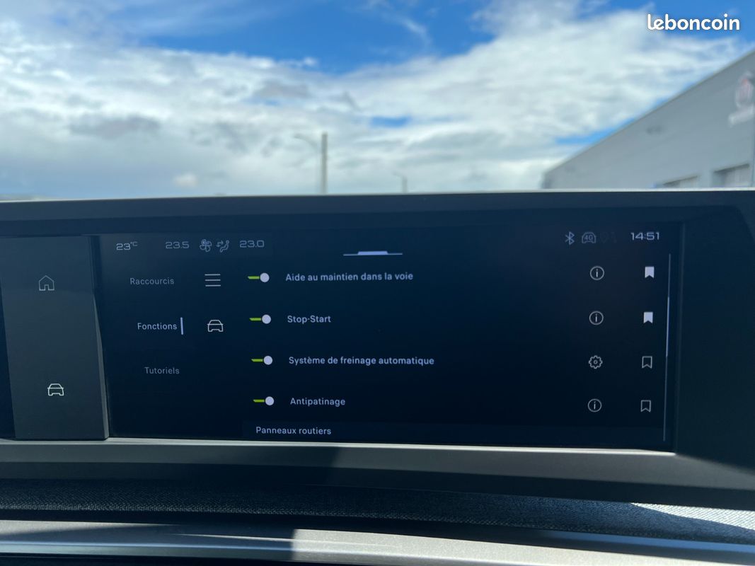 Peugeot 3008 1.2 hybrid 145 e-dcs6 allure (image 28)