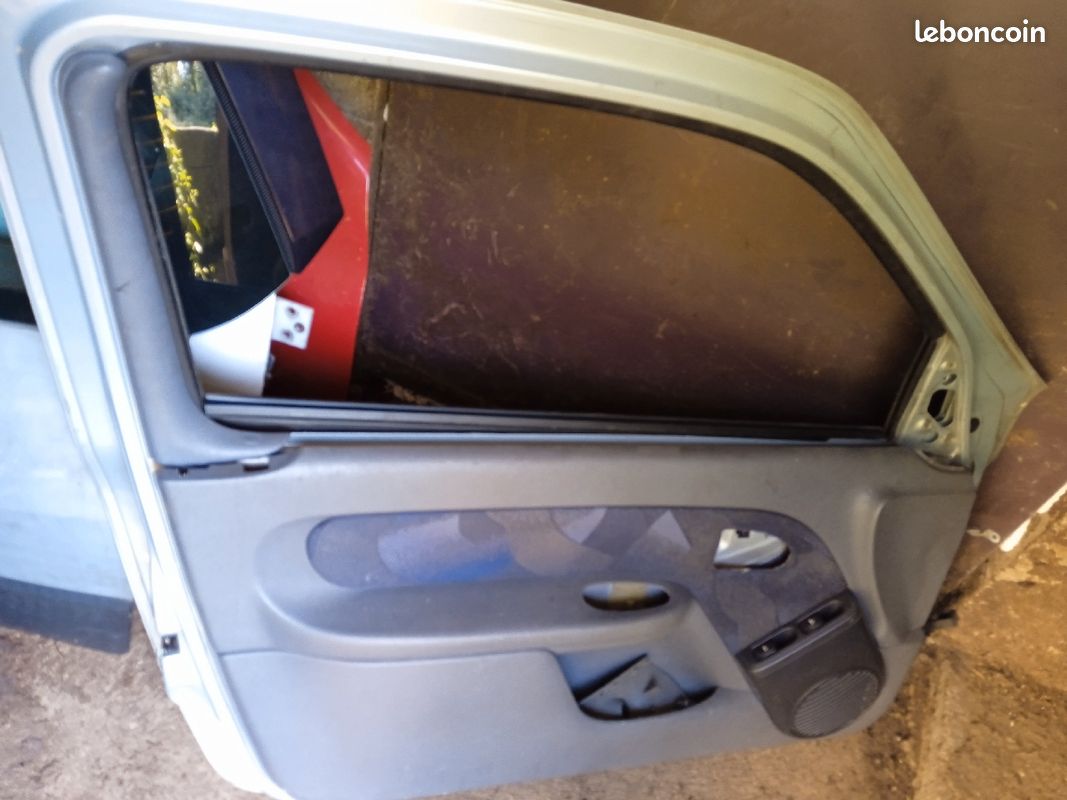 Porte Avant Gauche Pour Renault Clio 2 Phase 2 - Couleur Vert Foncé