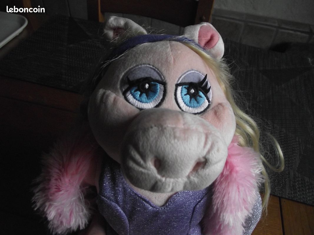 Peluche doudou poupée Peggy la cochone Muppets Lansay 35 cm | Rakuten