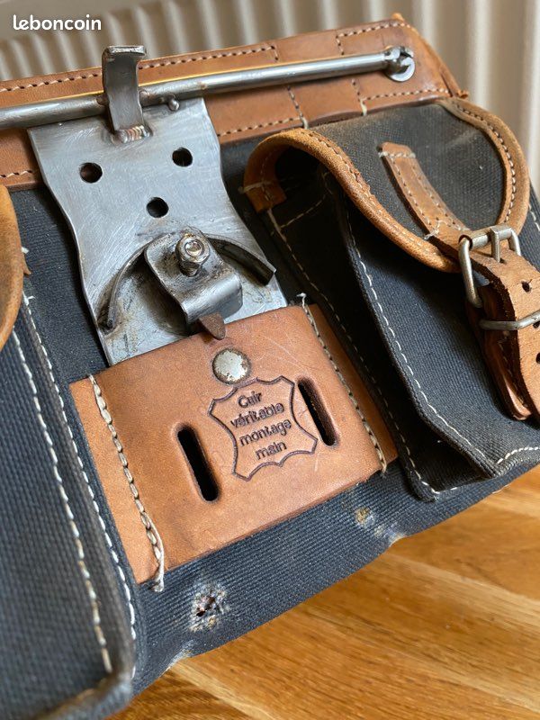 Sacoche vélo avant guidon porte carte vintage Gilles Berthoud