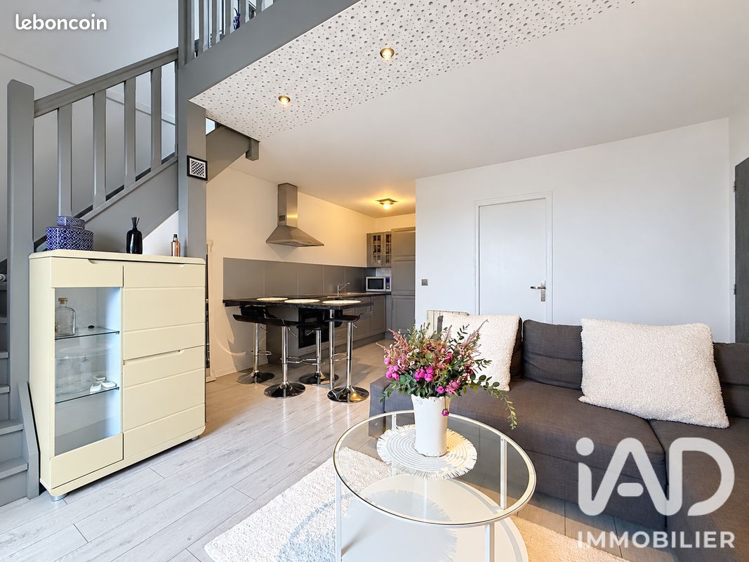 Appartement 2 pièces 37 m² · à Pontault-Combault · 37 m² · 880 €/mois
