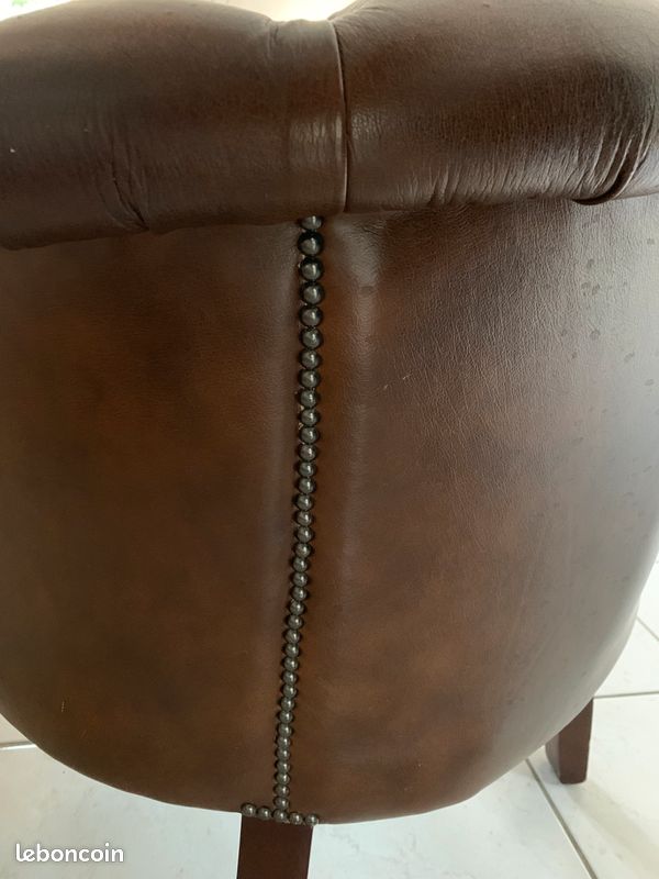 Fauteuil chesterfield (image 4)