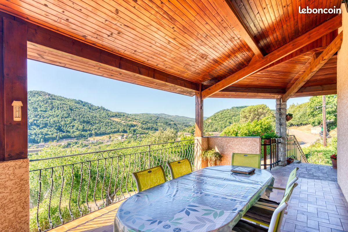Maison 6 pièces 127 m² · à Lamastre · 127 m² · 289 900 €