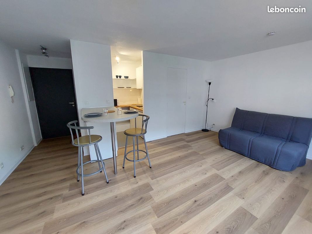 Appartement 1 pièce 28 m² · à Bordeaux · 28 m² · 670 €
