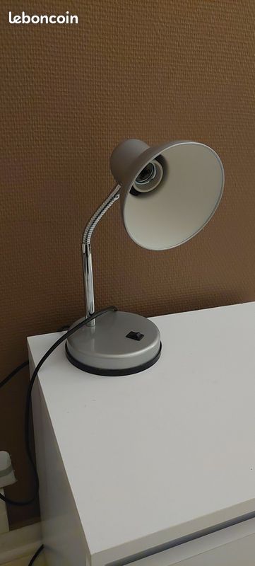 Lampe de bureau ou chevet (image 2)