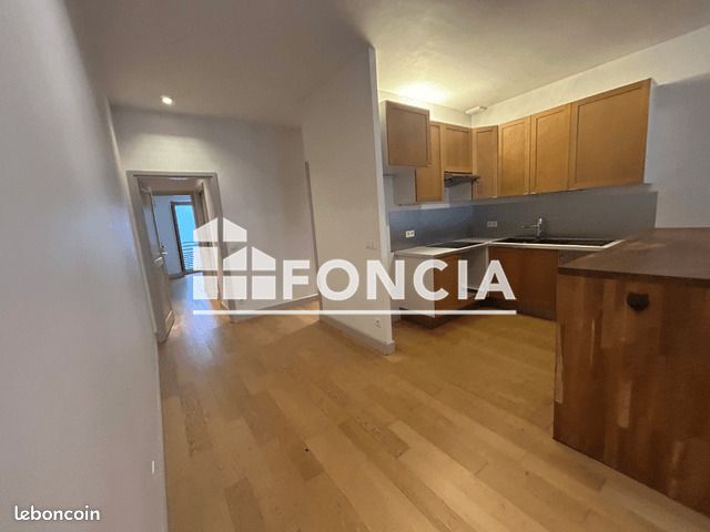 Appartement 4 pièces 81 m² · à Grenoble · 81 m² · 865 €