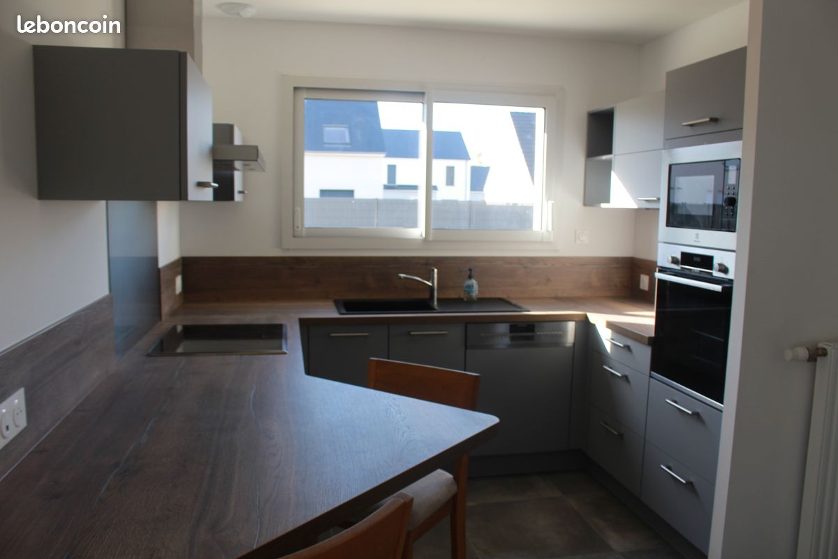 Maison 5 pièces 149 m² · à Neuville-sur-Sarthe · 149 m² · 1 350 €/mois