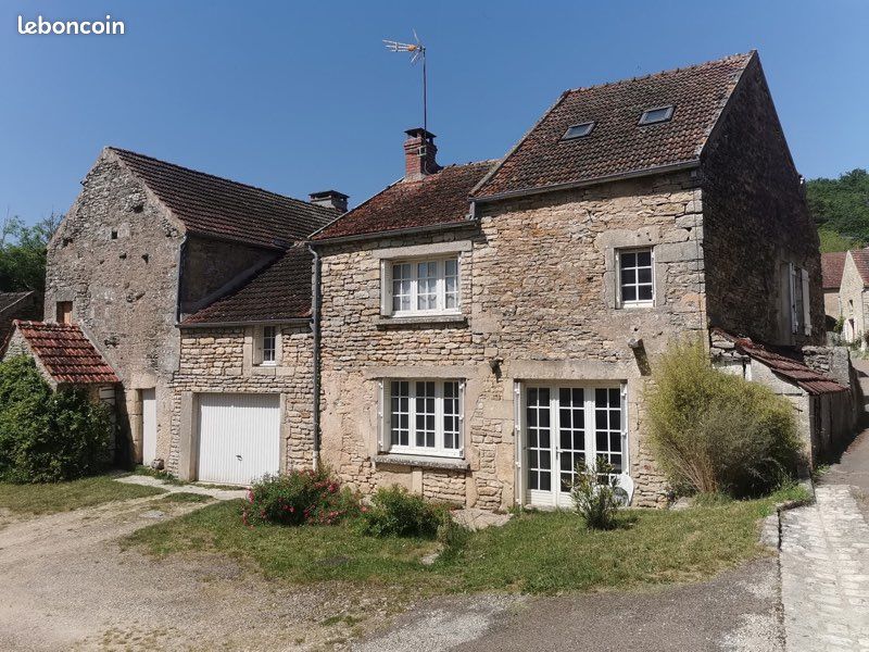 Maison 4 pièces 95 m² · à Massangis · 94,5 m² · 84 600 €