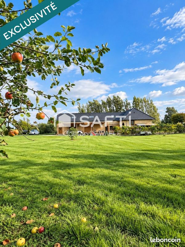 Maison 6 pièces 105 m² · à Hondschoote · 105 m² · 369 000 €