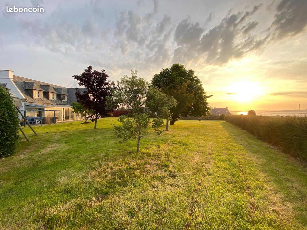 Maison 8 pièces 260 m² · à Saint-Pol-de-Léon · 260 m² · 592 800 €