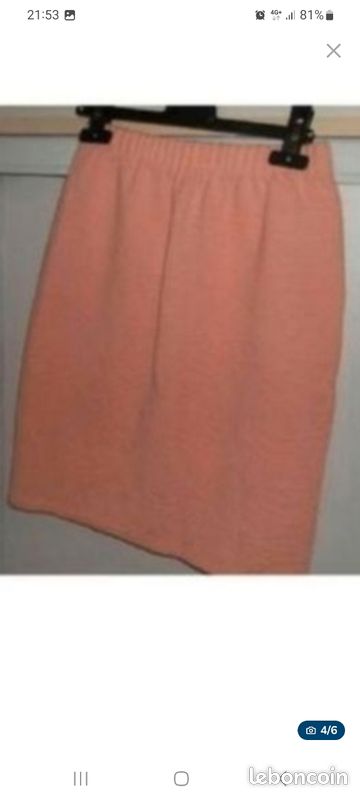 Jupe courte rose avec des motifs une coupe droite et une taille élastiquée KAPORAL - CCV Mode