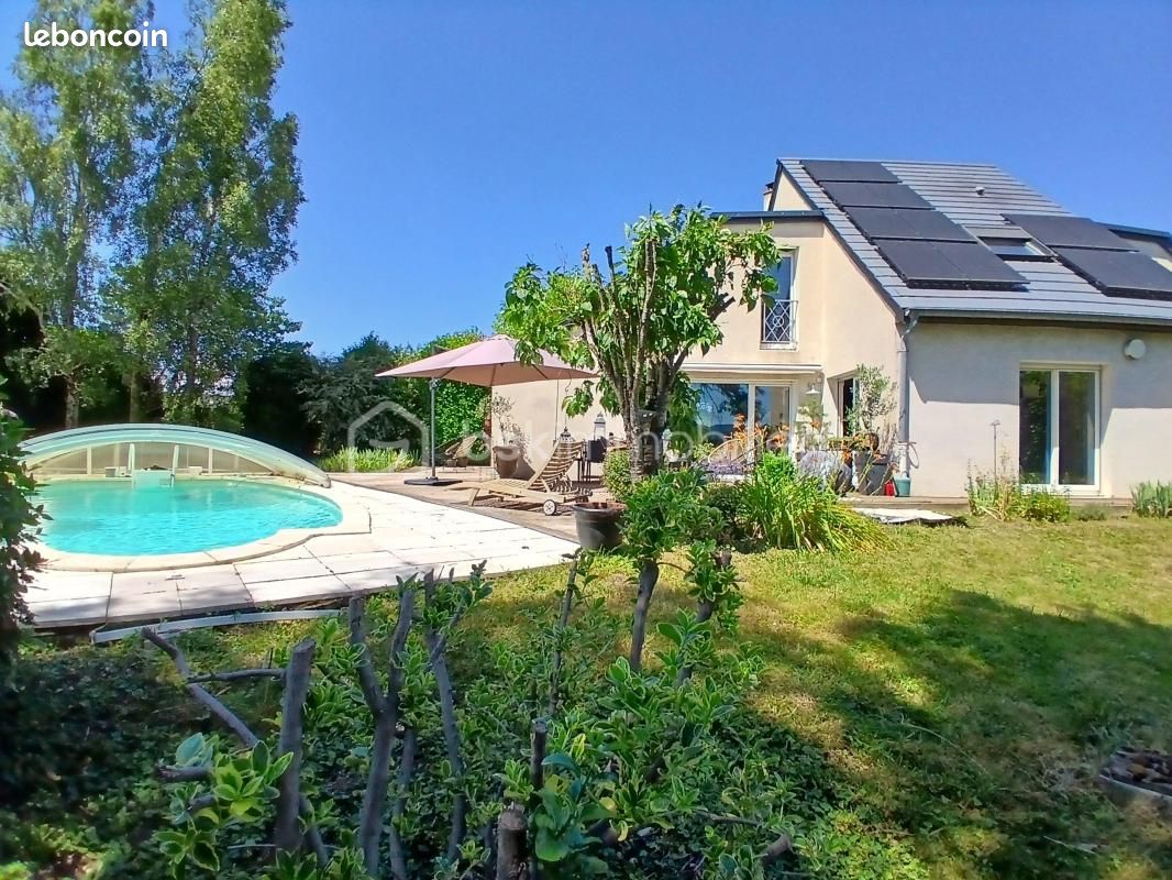 Maison 7 pièces 198 m² · à Besançon · 198 m² · 620 000 €