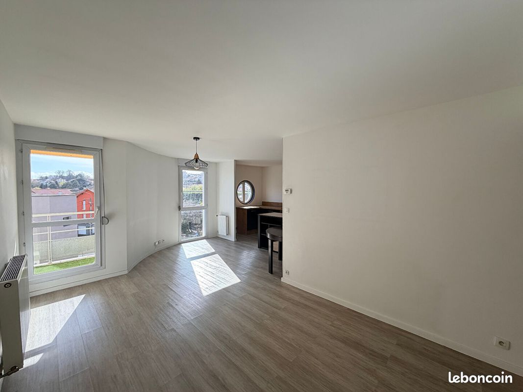 Appartement 3 pièces 65 m² · à Clermont-Ferrand · 65 m² · 157 000 €