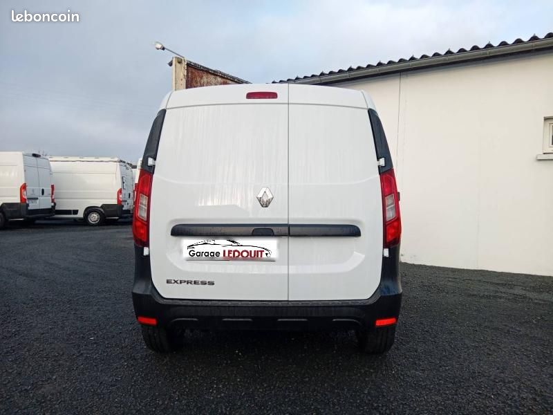 Renault Express Van KANGOO 15 825 HT 1.5 Blue dCi 95ch Confort (image 4)