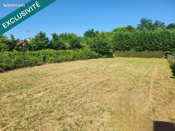 Terrain 966 m² LAIZ