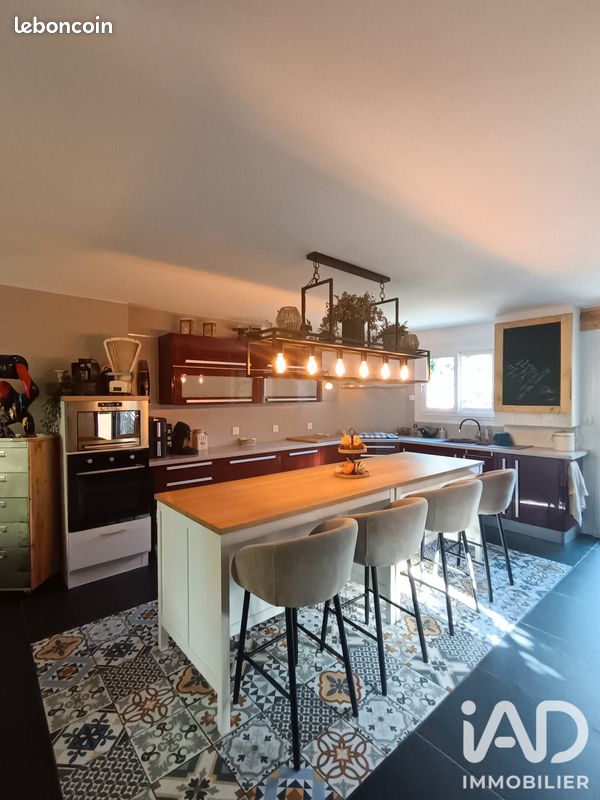 Maison 4 pièces 126 m² · à Téteghem-Coudekerque-Village · 126 m² · 328 500 €