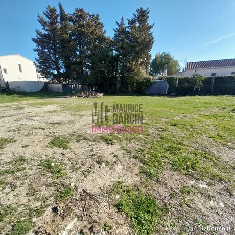 Terrain 756 m² Pernes-les-Fontaines