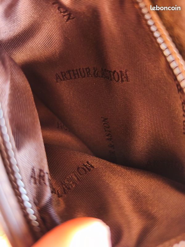 Sacoche en cuir Arthur et Aston (image 4)