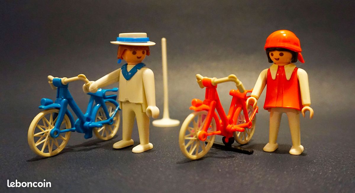 Playmobil 3573 - 2 Cyclistes Avec Vélos Et Panneau - Set Vie Quotidienne Ville Vintage