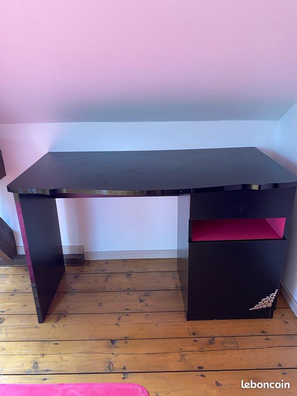 Bureau (image 11)