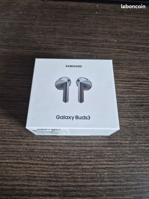 Galaxy Buds3 (image 1)
