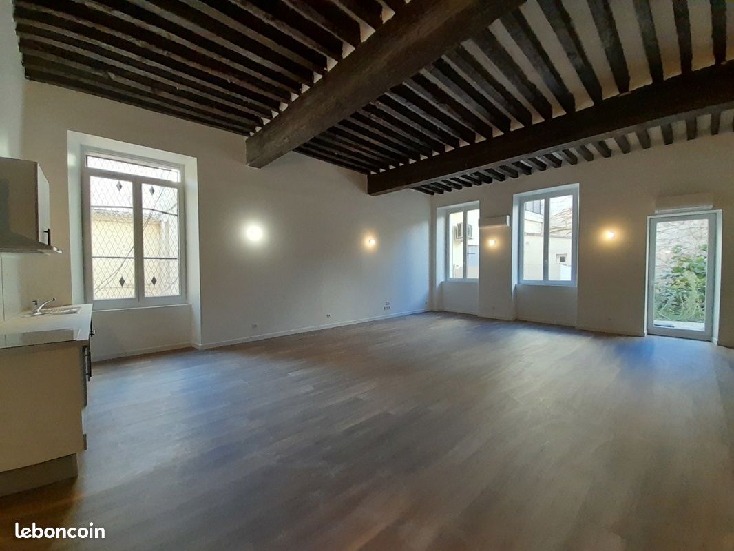 Appartement 3 pièces 108 m² · à Carpentras · 108 m² · 720 €/mois