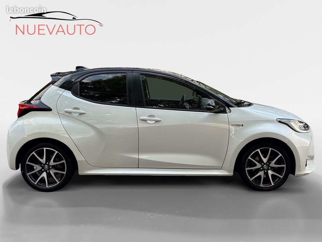 TOYOTA YARIS HYBRIDE MY20 116h Collection Entretien TOYOTA COMPLET Toit panoramique + Sièges cuir (image 7)