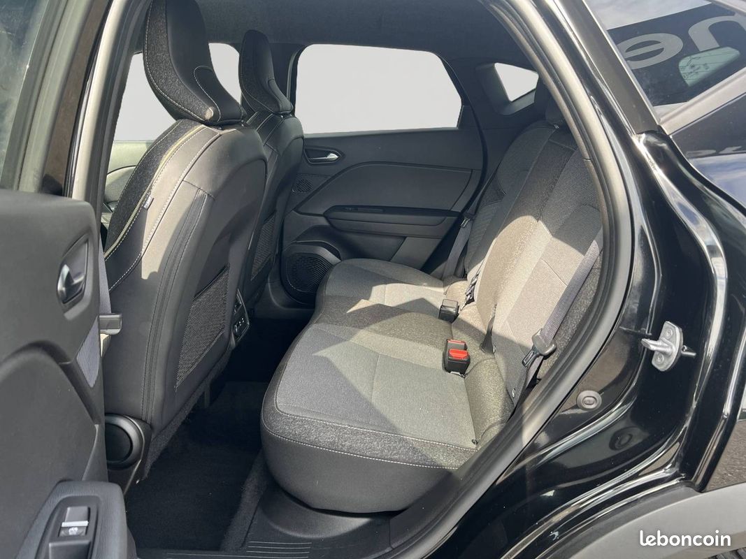RENAULT Captur E-Tech full hybrid 145 ch Techno (image 7)