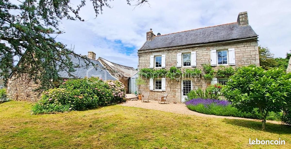 Maison 3 pièces 75 m² · à Berrien · 75 m² · 132 500 €
