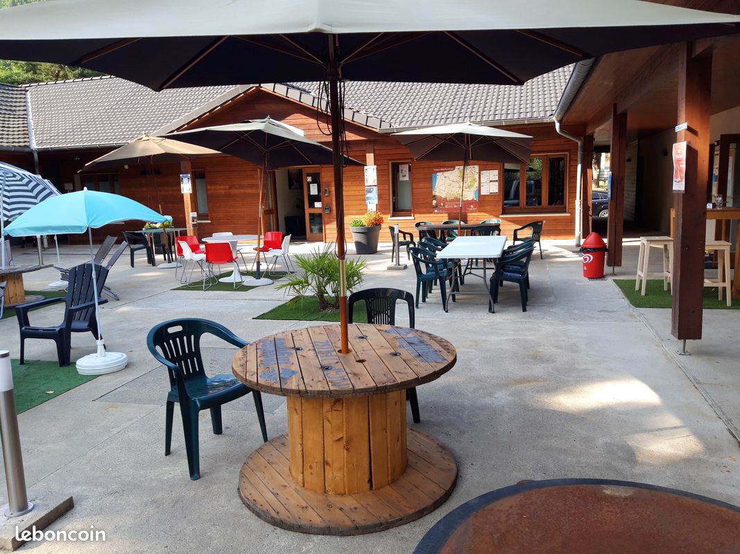 Chalet (image 9)