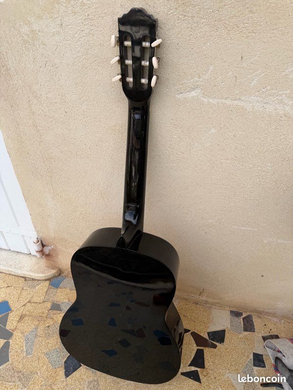 Guitare classique 4/4 à cordes + housse (image 2)